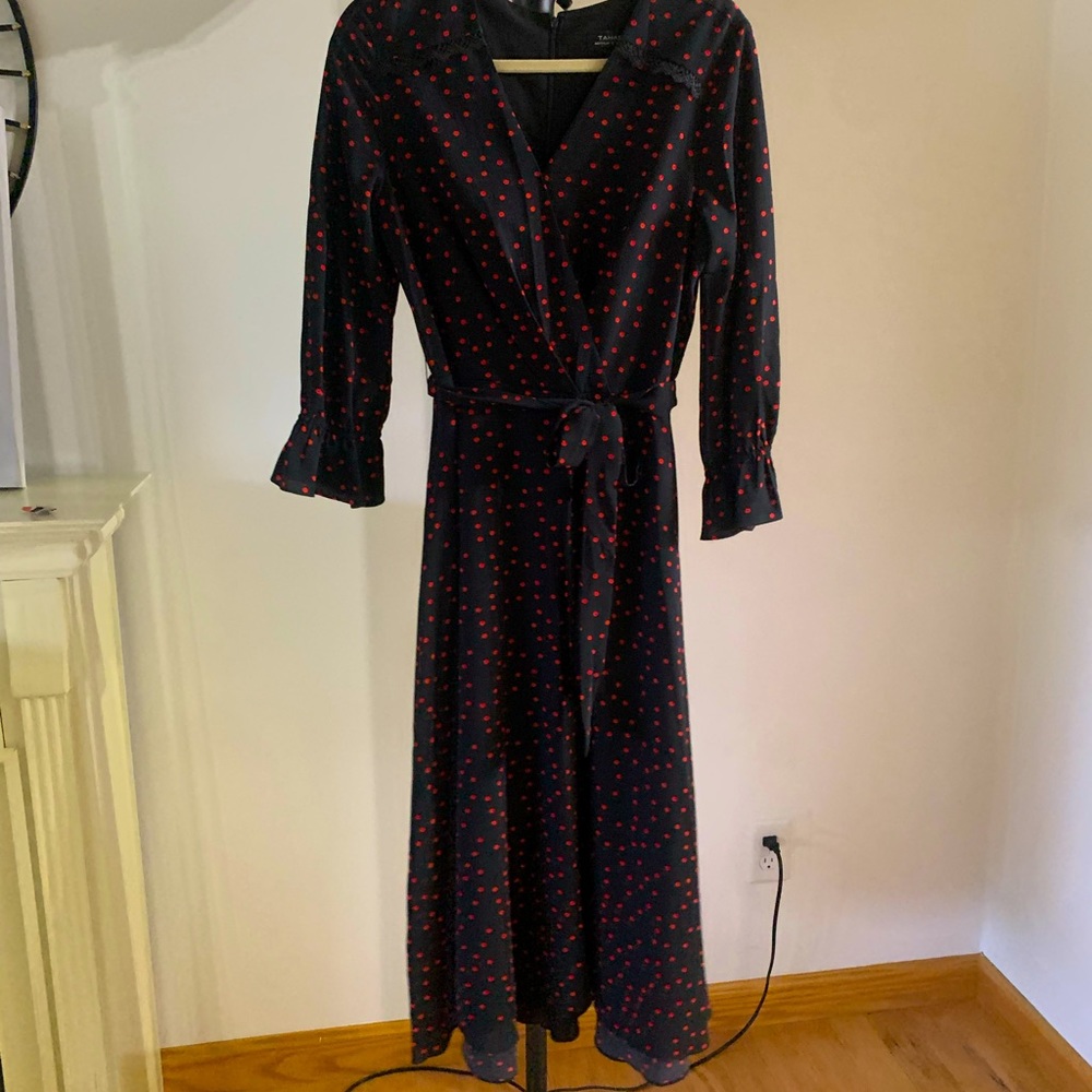 Tahari black and red dress